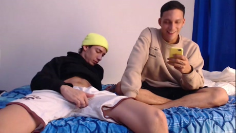 fratguysonline  08-04-2022